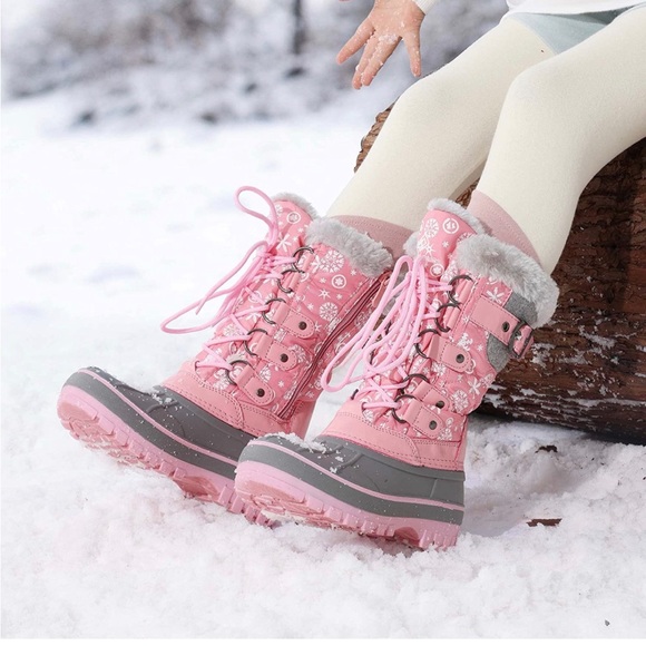 New in box pink snow boots little kids size 10 with faux fur lining - Picture 13 of 16